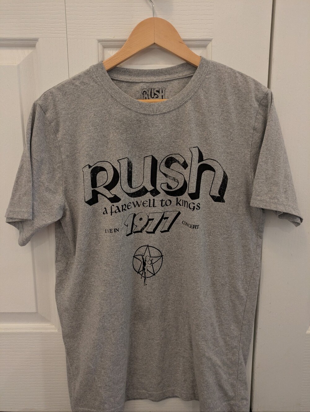 🦋5/25$ Rush 1977 Graphic Tee - Gray Short Sleeve Shirt